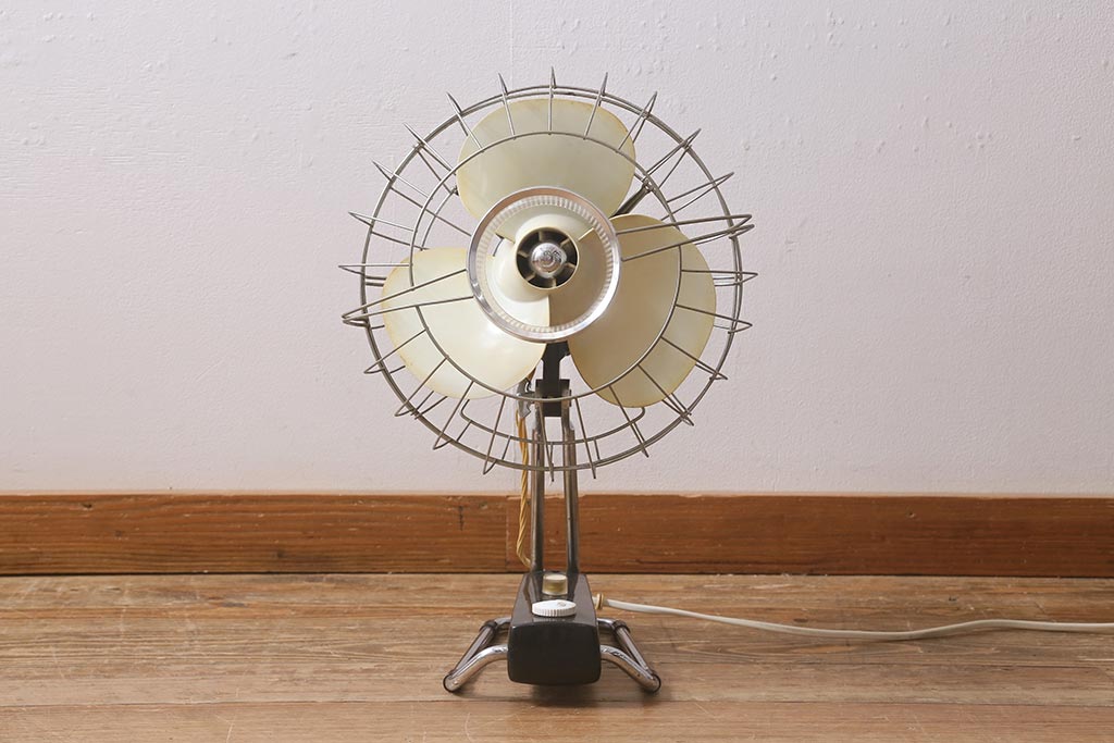 レトロ家具　昭和中期　日立(HITACHI)　オルゴール機能付き　ノスタルジックな雰囲気の30cm卓上扇風機(ファン)(R-041693)