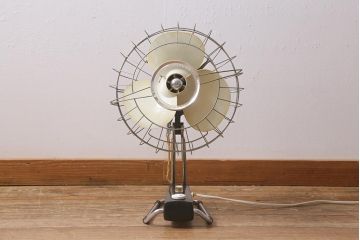 レトロ家具　昭和中期　日立(HITACHI)　オルゴール機能付き　ノスタルジックな雰囲気の30cm卓上扇風機(ファン)(R-041693)