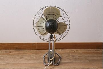 レトロ家具　昭和中期　日立(HITACHI)　オルゴール機能付き　ノスタルジックな雰囲気の30cm卓上扇風機(ファン)(R-041693)