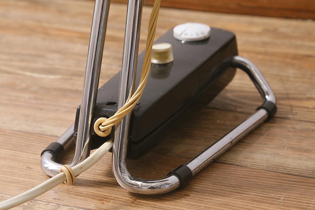 レトロ家具　昭和中期　日立(HITACHI)　オルゴール機能付き　ノスタルジックな雰囲気の30cm卓上扇風機(ファン)(R-041693)