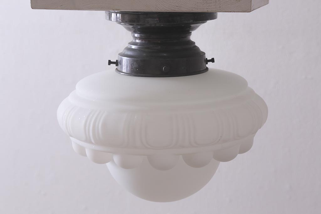 レトロ照明　昭和初期　丸みのあるフォルムが可愛らしいペンダントライト(天井照明、吊り下げ照明)(R-041707)