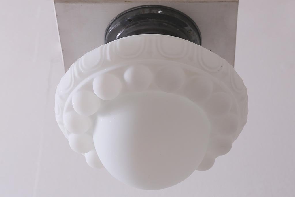 レトロ照明　昭和初期　丸みのあるフォルムが可愛らしいペンダントライト(天井照明、吊り下げ照明)(R-041707)