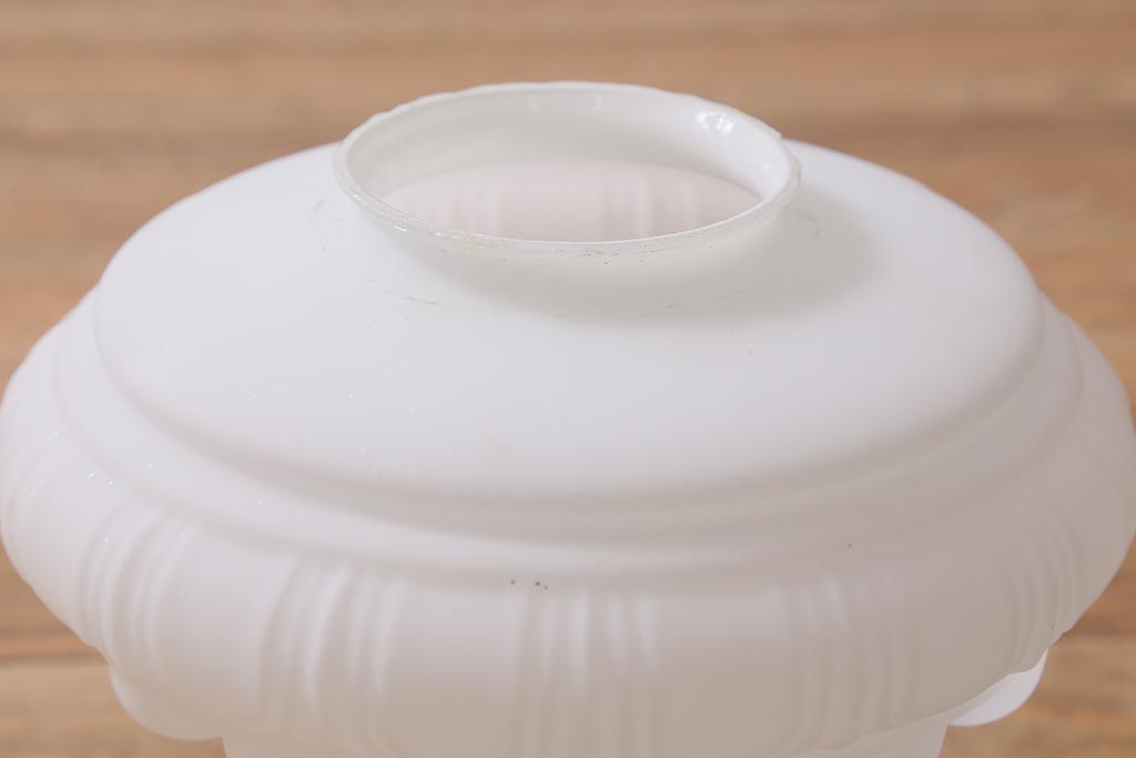 レトロ照明　昭和初期　丸みのあるフォルムが可愛らしいペンダントライト(天井照明、吊り下げ照明)(R-041707)