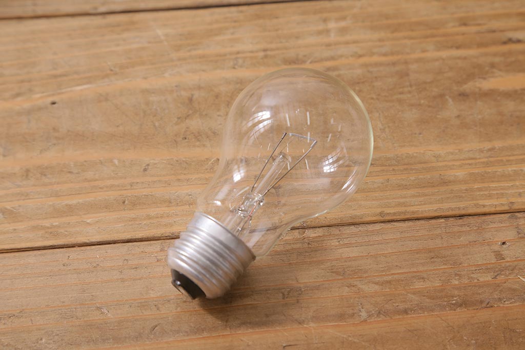 レトロ照明　昭和初期　丸みのあるフォルムが可愛らしいペンダントライト(天井照明、吊り下げ照明)(R-041707)