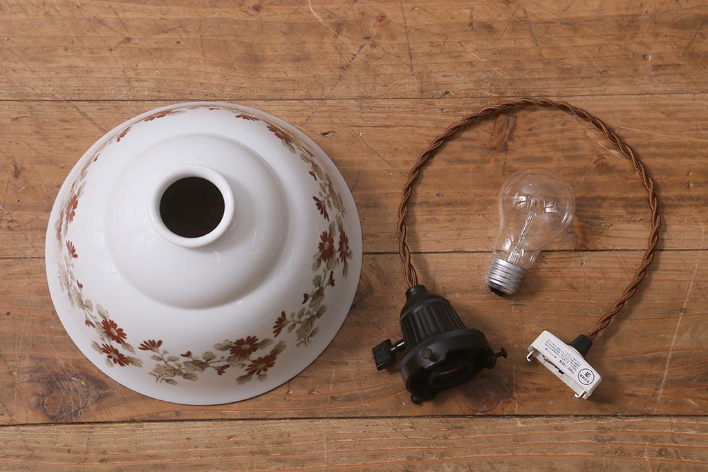 アンティーク照明　オールドノリタケ・則武(日陶)　小菊　落ち着いた色味の小花が目を引く電笠(天井照明、シェード)(R-041708)