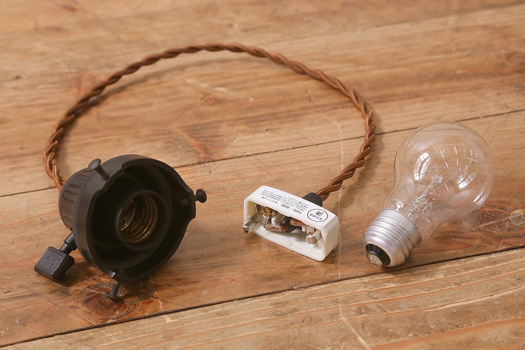 アンティーク照明　オールドノリタケ・則武(日陶)　小菊　落ち着いた色味の小花が目を引く電笠(天井照明、シェード)(R-041708)