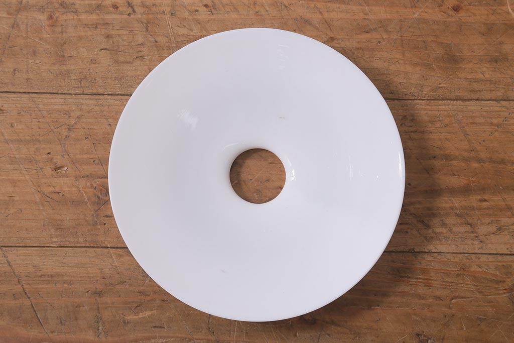 レトロ照明　戦前　昭和レトロ　昔なつかしい平笠シェードのペンダントライト(天井照明、吊り下げ照明)(R-041709)