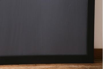 アンティーク建具　明治期　ペイント　ツバメの透かし入り板戸2枚セット(帯戸、引き戸)(R-041715)