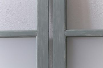 アンティーク建具　和製アンティーク　ペイント　シャビーなペイントがお洒落なガラス戸2枚セット(引き戸、建具)(R-041717)