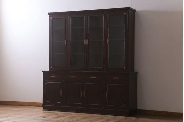 中古　神戸元町欧風家具　メープル不二屋　気品漂う佇まいが魅力的な食器棚(収納棚、カップボード、飾り棚)(定価約100万円)(R-041720)