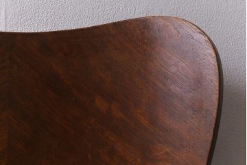 アンティーク家具　イギリスアンティーク　Lloyd's Antiques(ロイズ・アンティークス)　オーク材　洗練されたデザインが目を引くダイニングチェア(椅子)(R-041722)