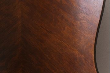 アンティーク家具　イギリスアンティーク　Lloyd's Antiques(ロイズ・アンティークス)　オーク材　洗練されたデザインが目を引くダイニングチェア(椅子)(R-041722)