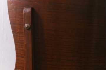 アンティーク家具　イギリスアンティーク　Lloyd's Antiques(ロイズ・アンティークス)　オーク材　洗練されたデザインが目を引くダイニングチェア(椅子)(R-041722)