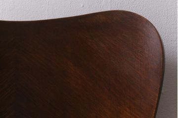 アンティーク家具　イギリスアンティーク　Lloyd's Antiques(ロイズ・アンティークス)　オーク材　洗練されたデザインが目を引くダイニングチェア(椅子)(R-041723)