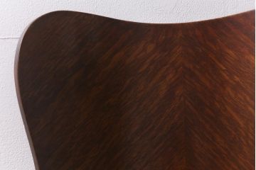 アンティーク家具　イギリスアンティーク　Lloyd's Antiques(ロイズ・アンティークス)　オーク材　洗練されたデザインが目を引くダイニングチェア(椅子)(R-041725)