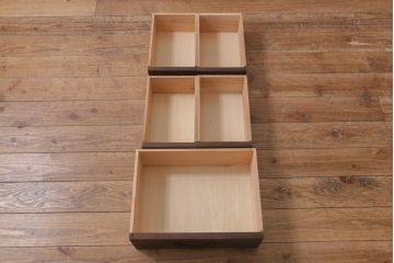 ラフジュ工房オリジナル　古金具リメイク　前板栗材　ヒノキ材　木瓜金具が趣溢れる小引き出し(小物収納、サイドチェスト)(R-041726)