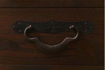 ラフジュ工房オリジナル　古金具リメイク　前板栗材　ヒノキ材　木瓜金具が趣溢れる小引き出し(小物収納、サイドチェスト)(R-041726)