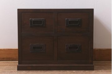 ラフジュ工房オリジナル　古金具リメイク　前板栗材　ヒノキ材　レトロな雰囲気漂う佇まいが魅力の小引き出し(小物収納)(R-041729)