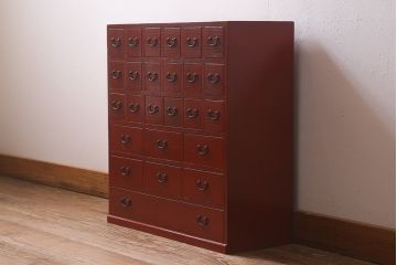 中古　指物家具　国産　総桐材　朱塗り　朱のお色がお部屋のアクセントになる薬箪笥(小物収納)(R-041731)