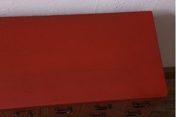 中古　指物家具　国産　総桐材　朱塗り　朱のお色がお部屋のアクセントになる薬箪笥(小物収納)(R-041731)