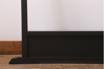 和製アンティーク　ペイント　重厚感のある上品な衣桁(衣紋掛け、衣装掛け、着物ハンガー、コートハンガー、ハンガーラック)(R-041732)