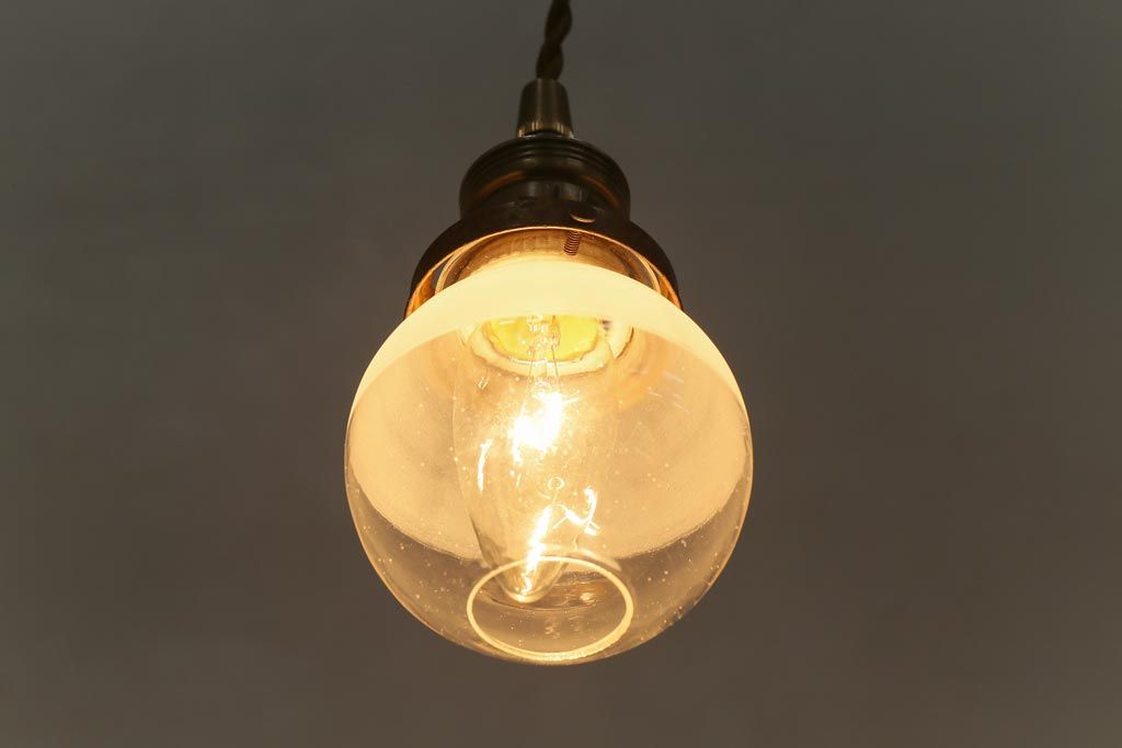 アンティーク照明　昭和レトロ　珍しいデザインが目を引くペンダントライト(吊り下げ照明、天井照明)(R-041741)