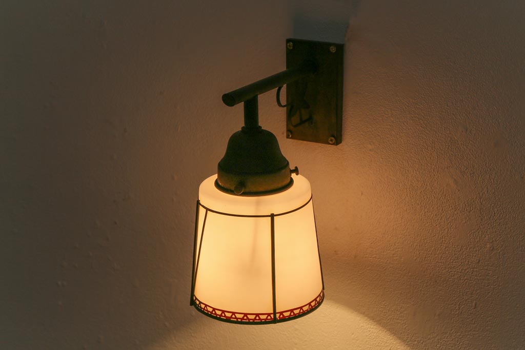 アンティーク照明　昭和初期　和の雰囲気漂うウォールランプ(壁掛け照明、ブラケットライト)(R-041742)