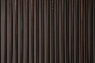 アンティーク建具　明治大正期　ヒノキ材　細い桟が魅力の格子蔵戸(蔵戸、格子戸、引き戸、建具、玄関戸)(R-041743)