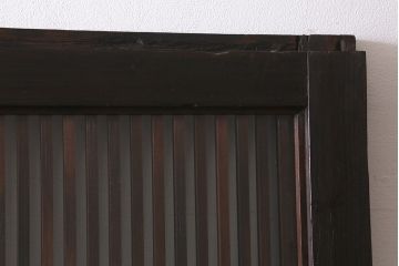 アンティーク建具　明治大正期　ヒノキ材　細い桟が魅力の格子蔵戸(蔵戸、格子戸、引き戸、建具、玄関戸)(R-041743)