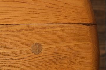 ヴィンテージ家具　イギリスビンテージ　レア品　ERCOL(アーコール)　ラウンドテーブル(バタフライテーブル、ローテーブル、センターテーブル)(R-041753)