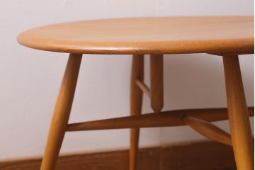 ヴィンテージ家具　イギリスビンテージ　レア品　ERCOL(アーコール)　ラウンドテーブル(バタフライテーブル、ローテーブル、センターテーブル)(R-041753)