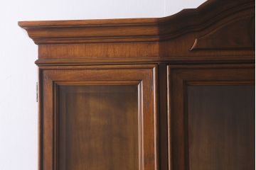 中古　DREXEL HERITAGE(ドレクセルヘリテイジ)　TRYON MANOR(トライオンメナー)　格調高い佇まいが魅力の飾り棚(キャビネット、食器棚、収納棚)(定価約98万円)(R-041755)