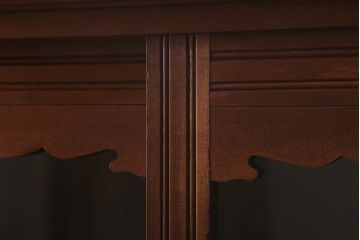 和製アンティーク　上手物　桜材　大正ロマン　気品溢れる和洋折衷デザインのブックケース(本箱、戸棚、飾り棚)(R-041761)