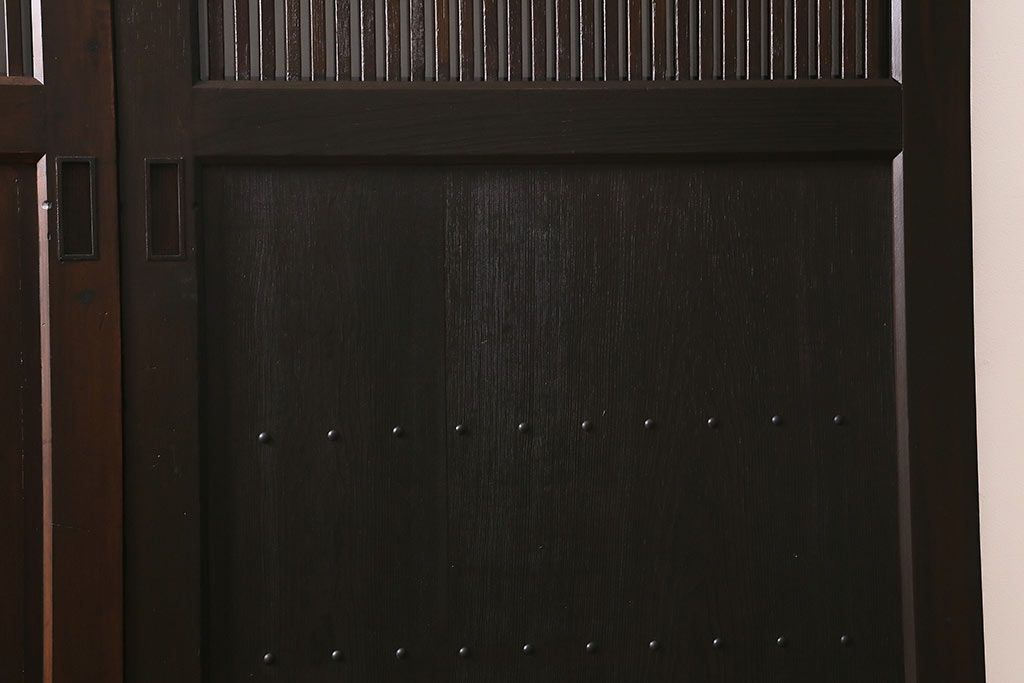 アンティーク建具　明治大正期　蔵戸リメイク　ヒノキ材　クリアガラス入り　風情漂う佇まいが魅力の蔵戸2枚セット(引き戸、玄関戸)(R-041762)