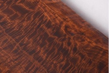 展示品　IDC大塚家具　栃T-2　総トラ杢　座卓(センターテーブル)(定価約50万円)(R-041765)