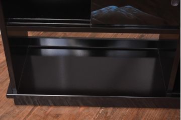 在庫未使用品　IDC大塚家具　モリシゲ(MORISHIGE/森繁)　有明35　彫漆　山と木立　　旭幸延A　和棚(定価約69万円)(R-041766)