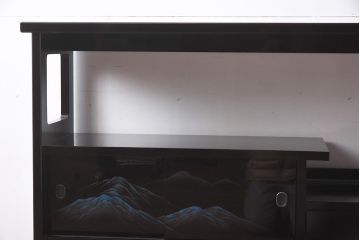 在庫未使用品　IDC大塚家具　モリシゲ(MORISHIGE/森繁)　有明35　彫漆　山と木立　　旭幸延A　和棚(定価約69万円)(R-041766)