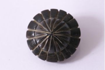ヴィンテージ雑貨　昭和期　ボタンのようなデザインがお洒落なイヤリング(アクセサリー、ビンテージ)(R-041780)