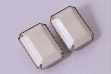 ヴィンテージ雑貨　昭和期　ホワイトストーンが爽やかなイヤリング(アクセサリー、ビンテージ)(R-041782)