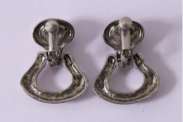 ヴィンテージ雑貨　昭和期　ブラックストーンが魅力のイヤリング(アクセサリー、ビンテージ)(R-041786)