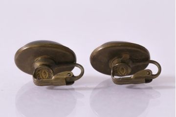 ヴィンテージ雑貨　昭和期　ブラックストーンが存在感抜群のイヤリング(アクセサリー、ビンテージ)(R-041789)