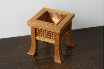 展示品　IDC大塚家具　古典木工　翁　屋久杉　花器(定価約12万3千円)(R-041795)