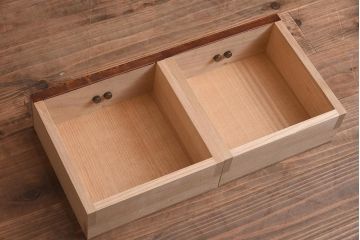 在庫未使用品　IDC大塚家具　松創　やすらぎ　織部　桐材　すり漆仕上げの飾棚02(飾り棚)(定価約224万円)(R-041799)