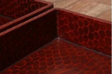 在庫未使用品　IDC大塚家具　まつおかファニチャー　鎌倉彫　竹と牡丹　漆　衣装盆　大小セット(定価約10万円)(R-041800)