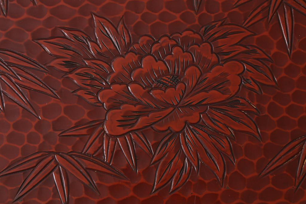 在庫未使用品　IDC大塚家具　まつおかファニチャー　鎌倉彫　竹と牡丹　漆　衣装盆　大小セット(定価約10万円)(R-041800)