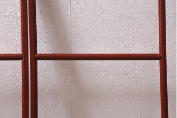 在庫未使用品　IDC大塚家具　まつおかファニチャー　朱紋　漆　小さな衣桁(タオル掛け)(定価約3万7千円)(R-041802)