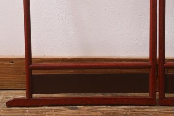 在庫未使用品　IDC大塚家具　まつおかファニチャー　朱紋　漆　小さな衣桁(タオル掛け)(定価約3万7千円)(R-041802)