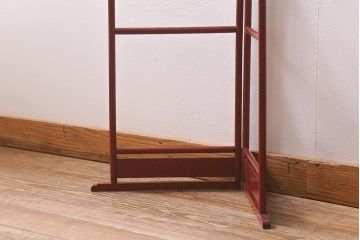在庫未使用品　IDC大塚家具　まつおかファニチャー　朱紋　漆　小さな衣桁(タオル掛け)(定価約3万7千円)(R-041802)