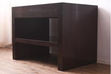展示品　IDC大塚家具　Baker(ベーカー社)　3409　マホガニー材　気品のあるシンプルなサイドテーブル(センターテーブル、コンソールテーブル、作業台、カウンターテーブル、サイドデスク)(定価約63万円)(R-041823)