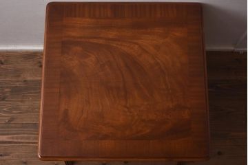 在庫未使用品　IDC大塚家具　ベヴァン・ファンネル(Bevan Funnell)　コーナーテーブル(サイドテーブル)(定価約26万円)(R-041824)